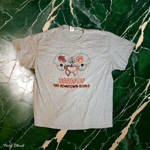 Gildan XL grey graphic tshirt Texas Pride hometown rivals football team battle